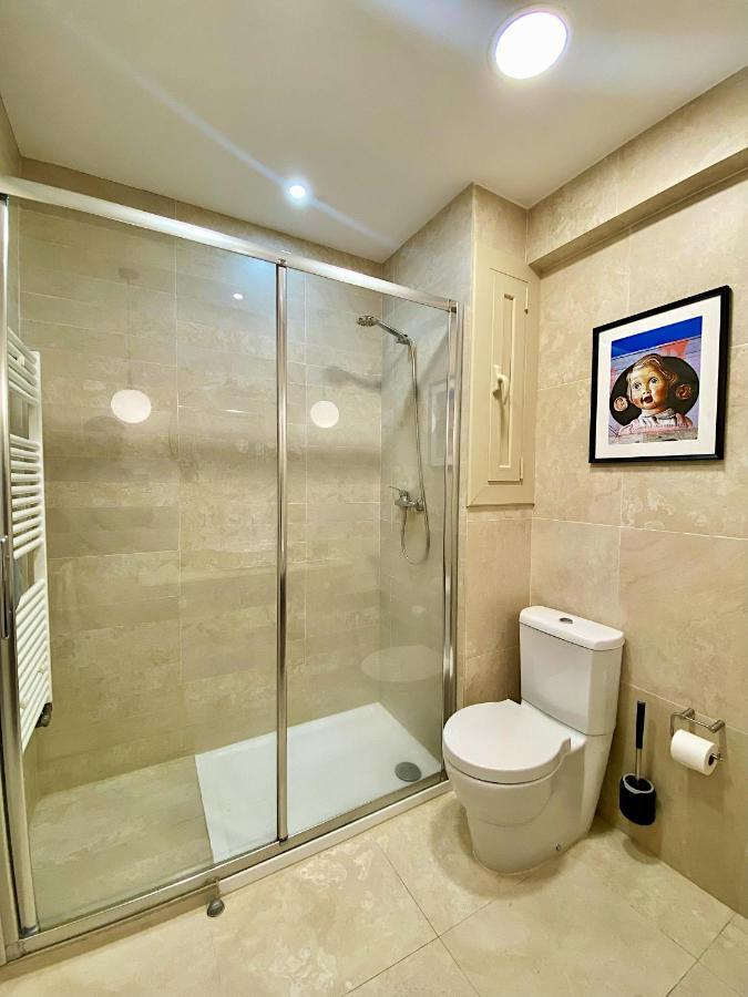 Abbott Apartment - 1 Min From The Beach - 100M2 - Sleeps 8 Sitges Dış mekan fotoğraf