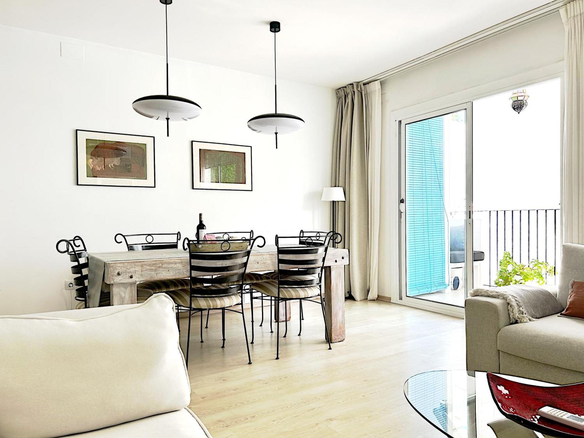 Abbott Apartment - 1 Min From The Beach - 100M2 - Sleeps 8 Sitges Dış mekan fotoğraf