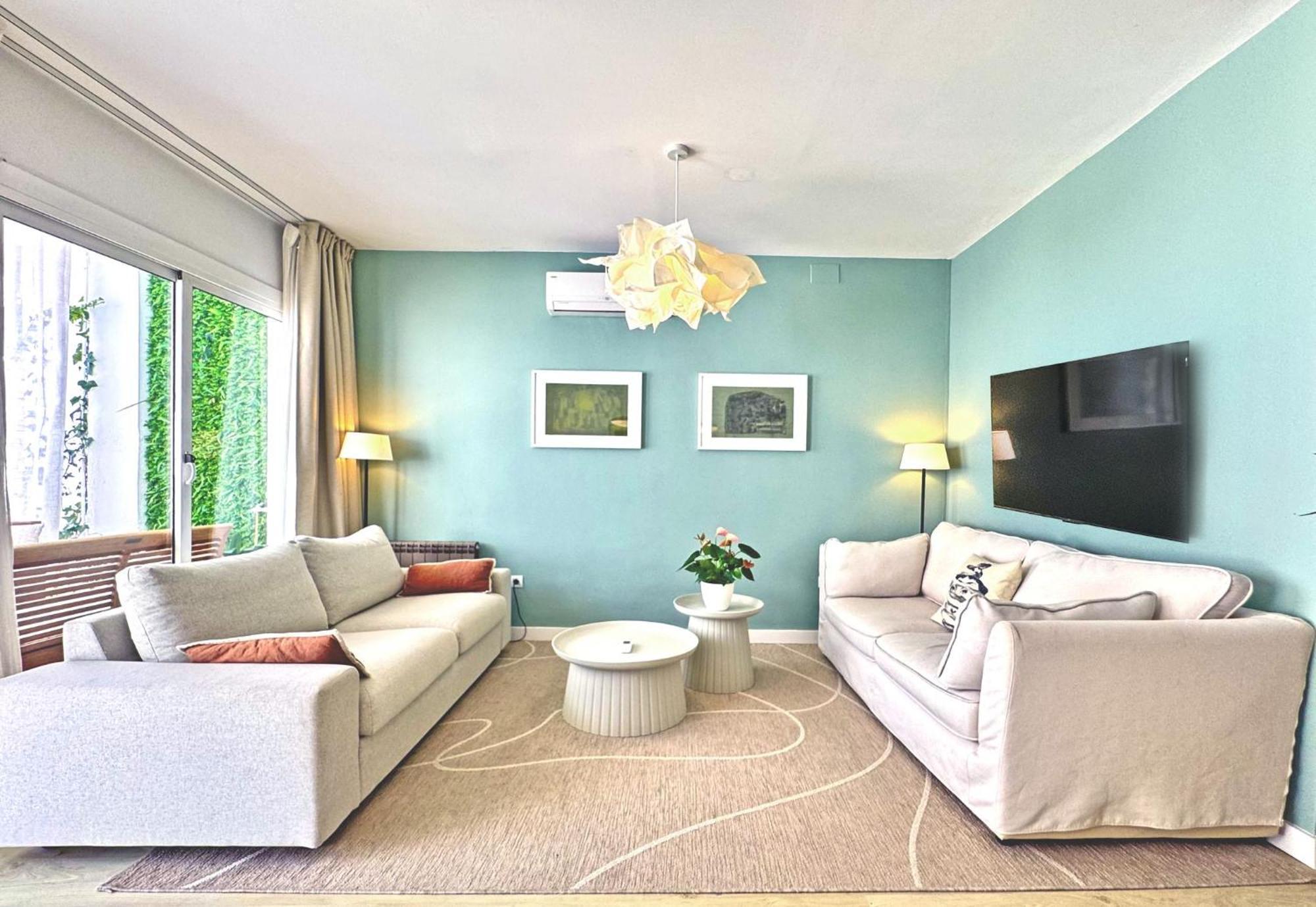 Abbott Apartment - 1 Min From The Beach - 100M2 - Sleeps 8 Sitges Dış mekan fotoğraf