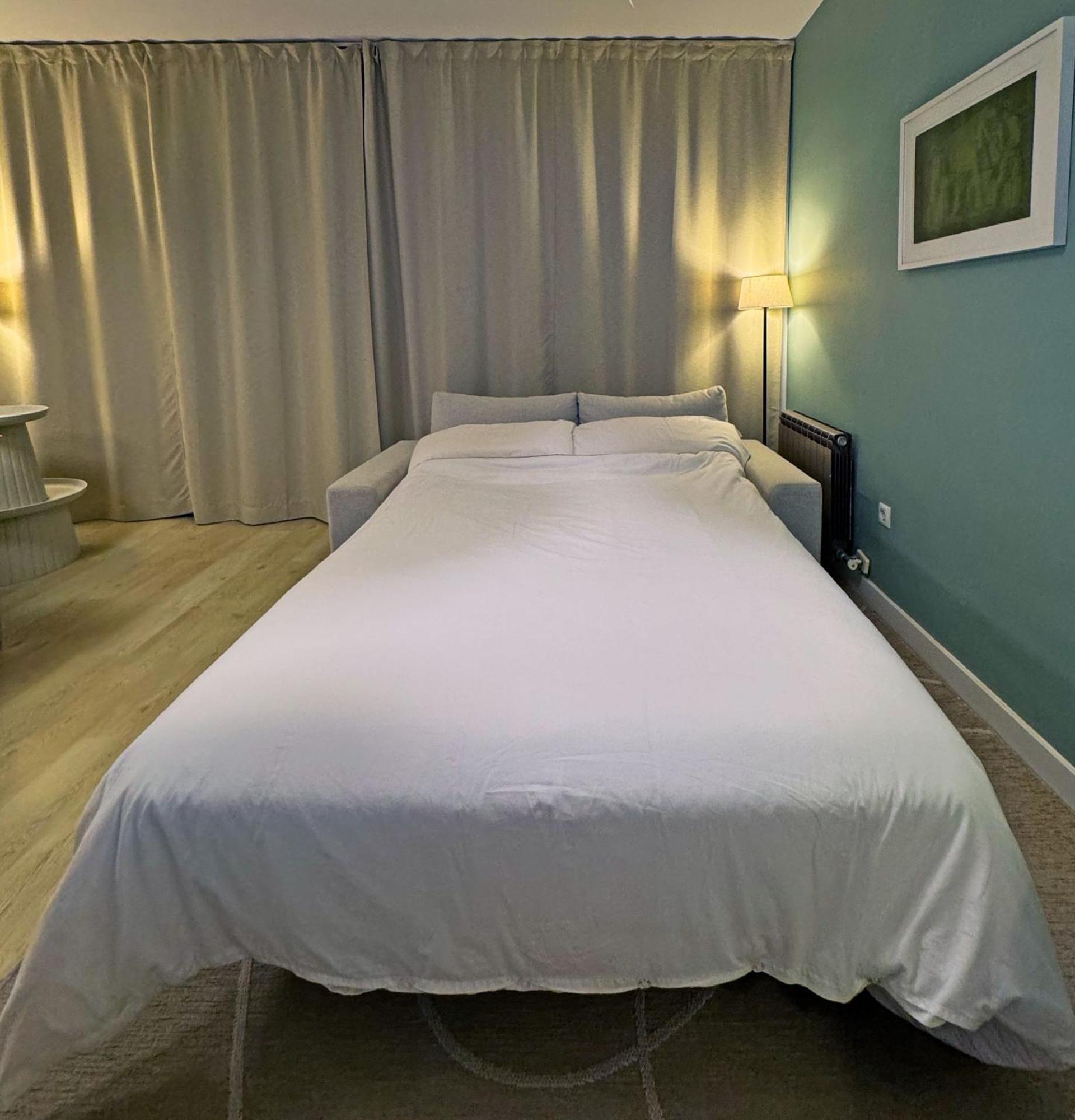 Abbott Apartment - 1 Min From The Beach - 100M2 - Sleeps 8 Sitges Dış mekan fotoğraf